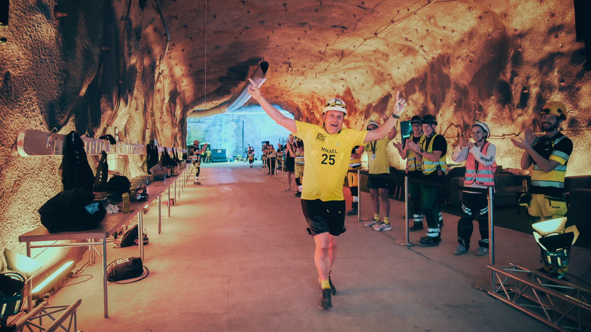 Vice President of Boliden Mikael Staffas crossing the finish line underground.